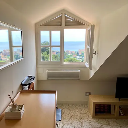 Un Posto Al Sole, Apartamento *